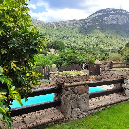 Dom wakacyjny Casa Bados